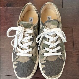 Steve Madden Camouflage Sneakers with White Laces